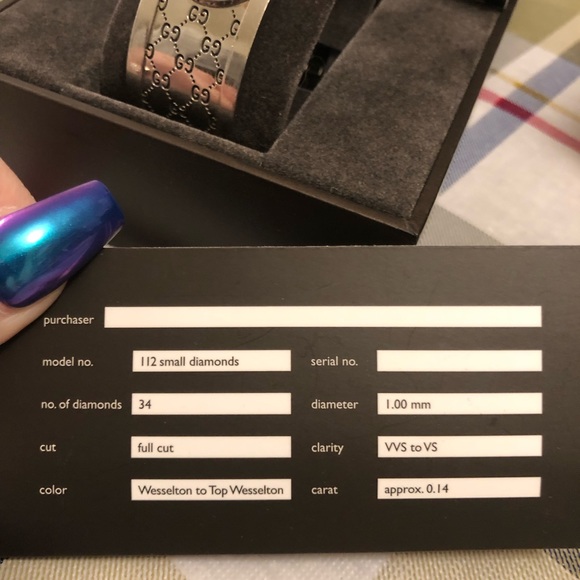 COPY - Rare Vintage Gucci YA112 Diamond Twirl Silver Tone Bangle Watch - Picture 7 of 7